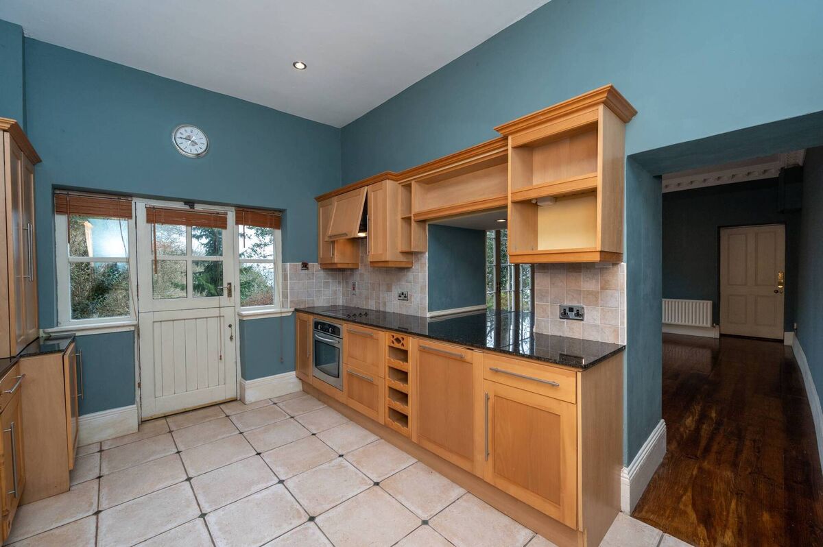 Kitchen needs an upgrade Kitchen needs an upgrade