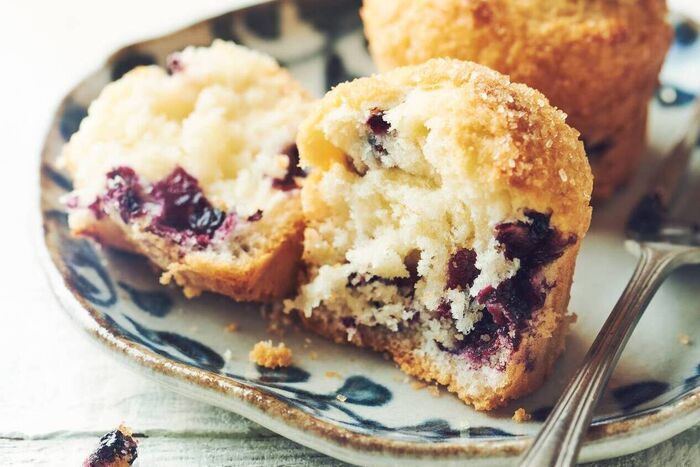 Vegan cherry muffins