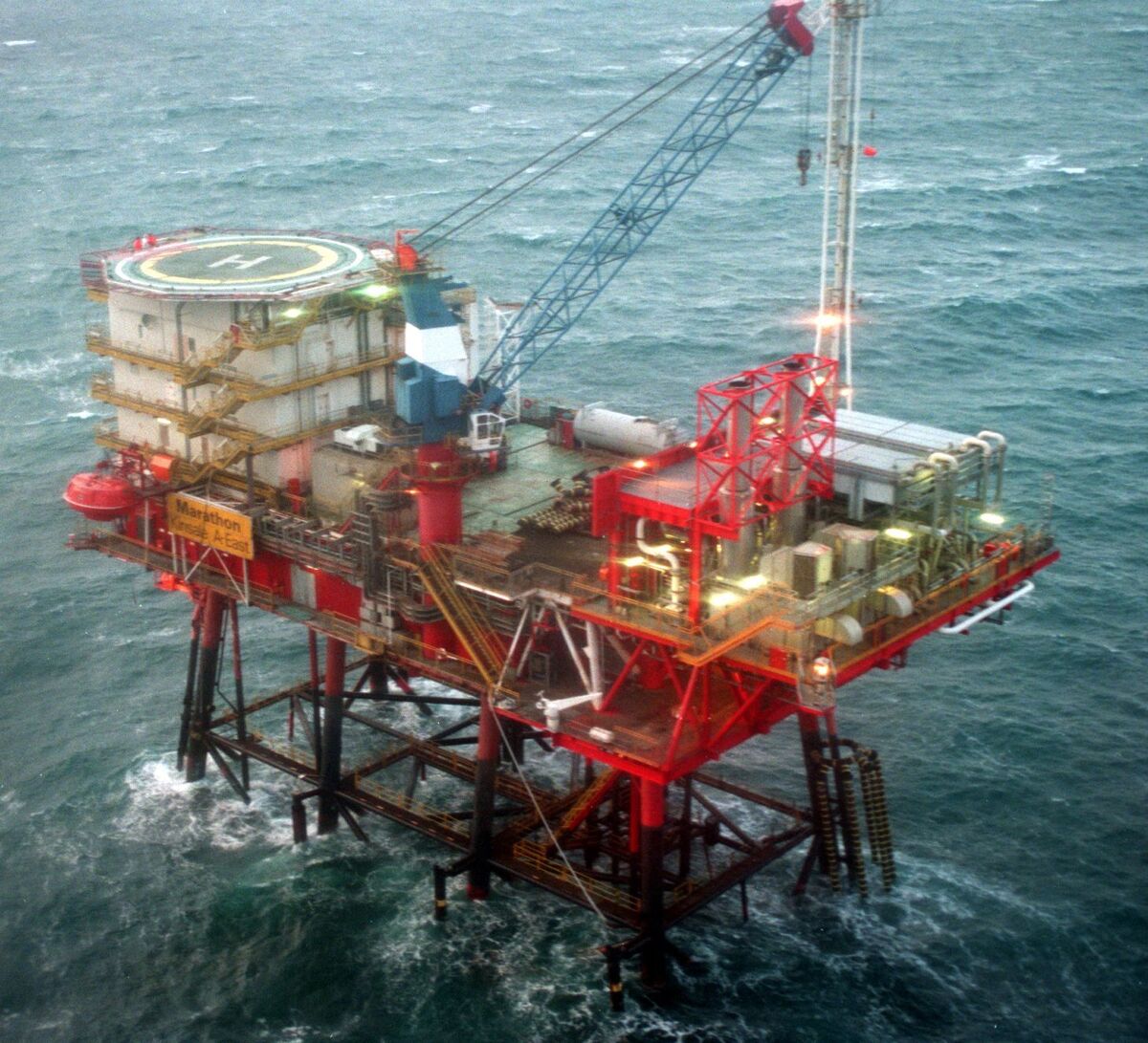 Upping sticks: Marathon Kinsale gas rig (file pic)