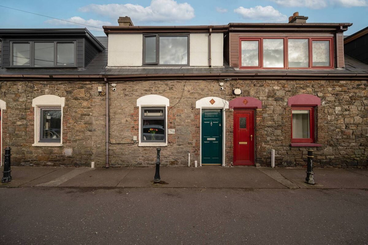 6 Goldsmiths Avenue