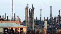 (dpa) - The plant of German chemical group BASF in Ludwigshafen, pictured on 13 March 2002.  The company's prognosis for 2002 is