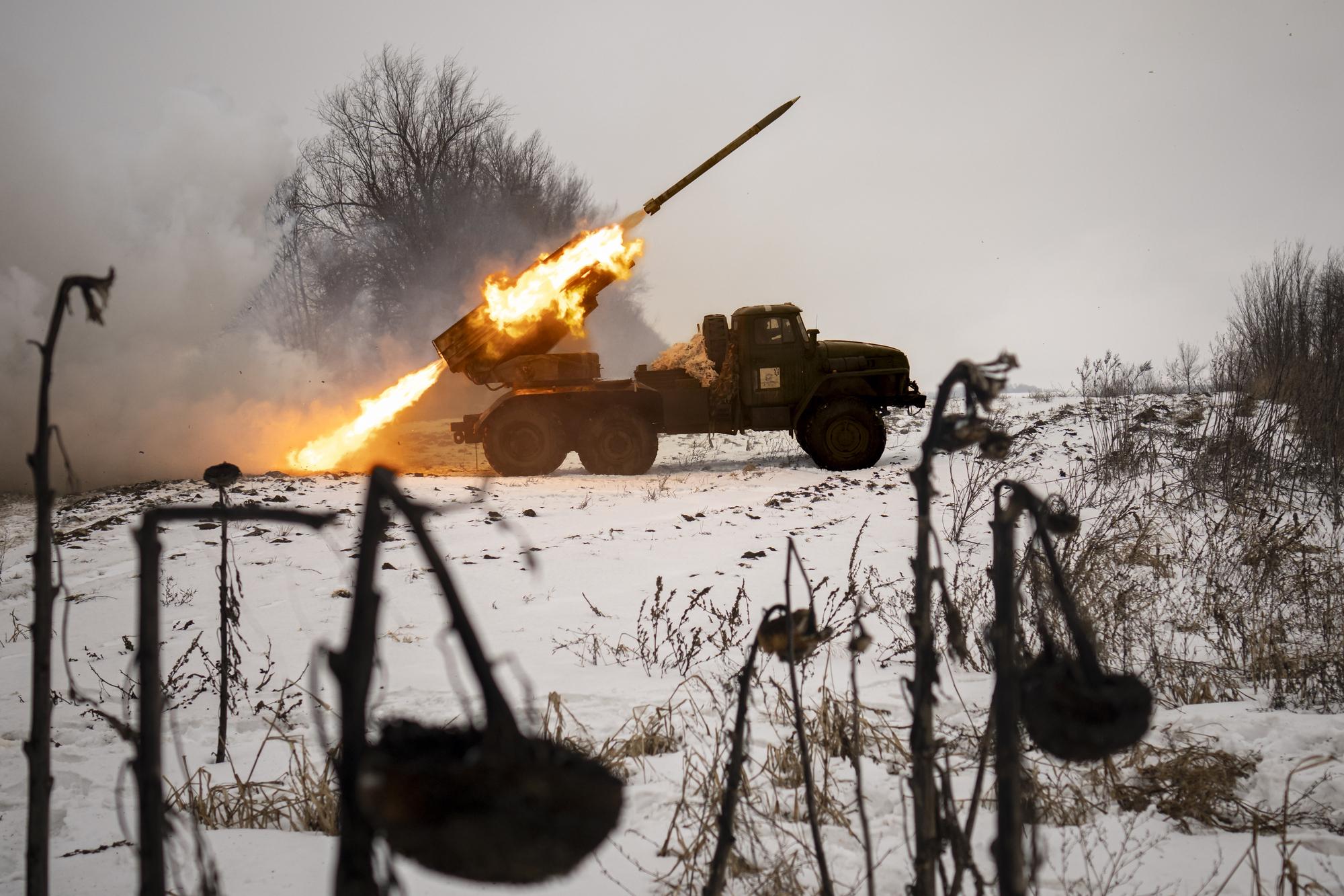 Zelenskyy seeks more sanctions as fighting in Ukraine grinds on