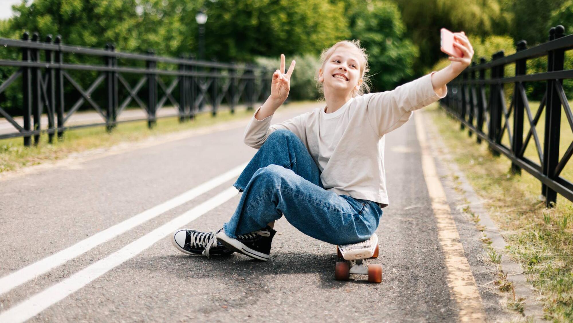 Colman Noctor: Is there a right time to buy your child a smartphone? 