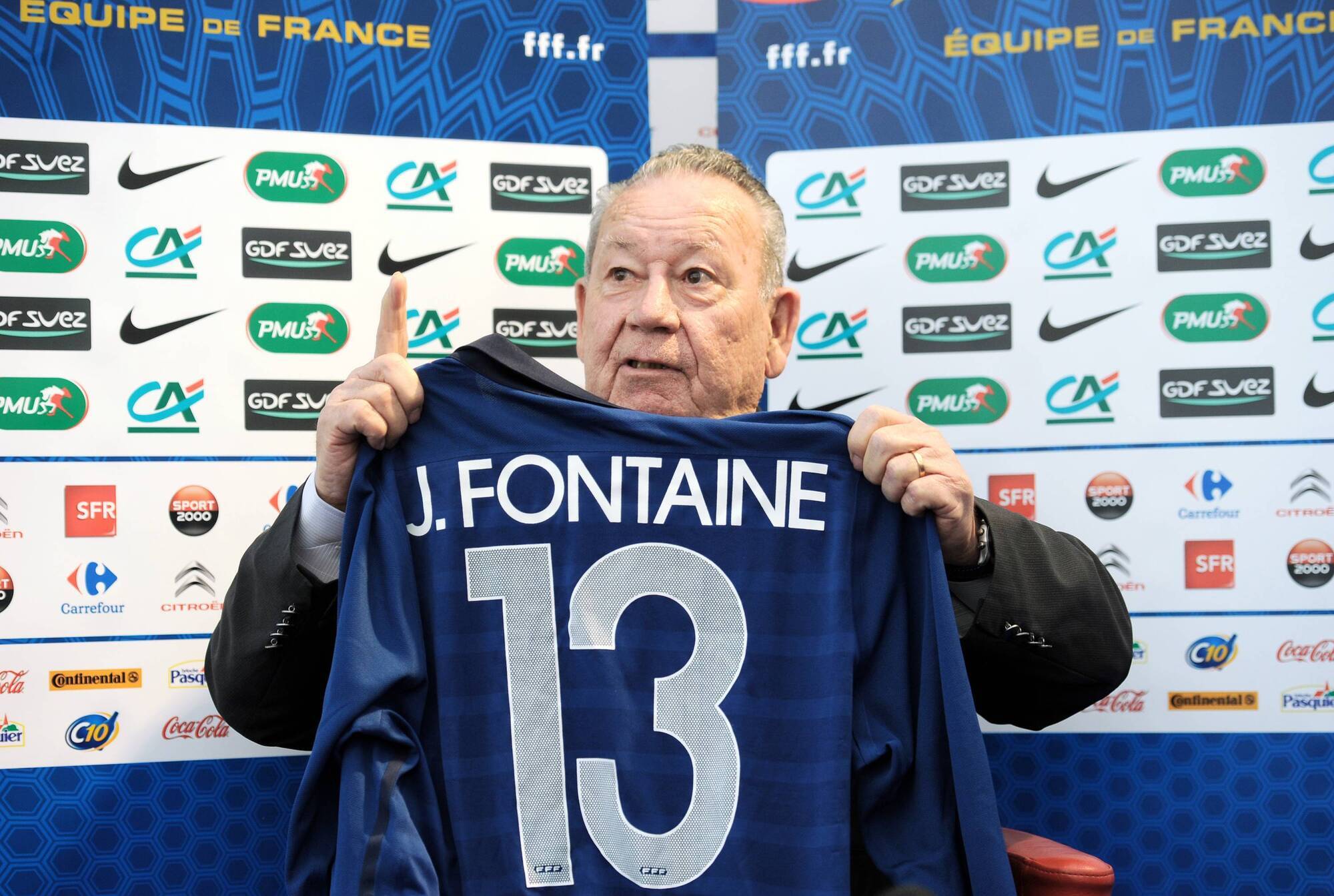 Just Fontaine, France’s record World Cup goalscorer, dies aged 89