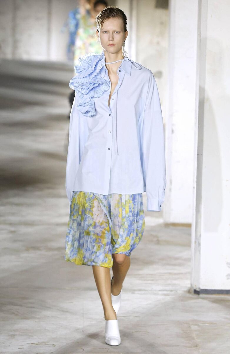 Shirt €695, Skirt €625, both Dries Van Noten, Brown Thomas Shirt €695, Skirt €625, both Dries Van Noten, Brown Thomas