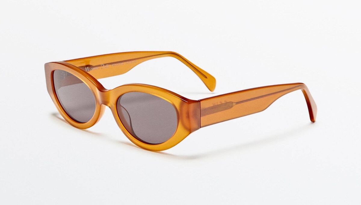 Oval sunglasses, Massimo Dutti, €69.95 Oval sunglasses, Massimo Dutti, €69.95