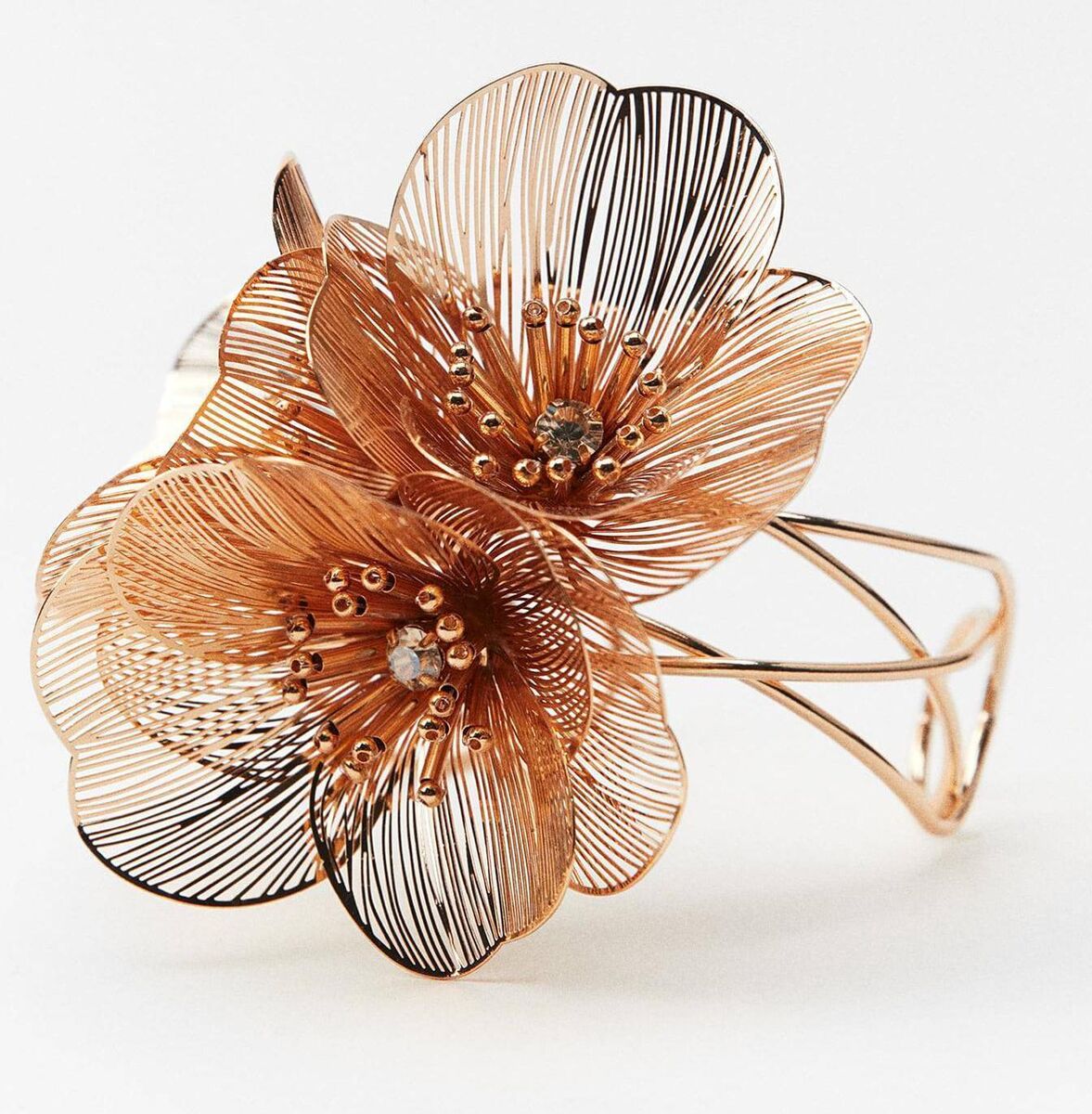 Wide floral bracelet, Zara, €17.95 Wide floral bracelet, Zara, €17.95