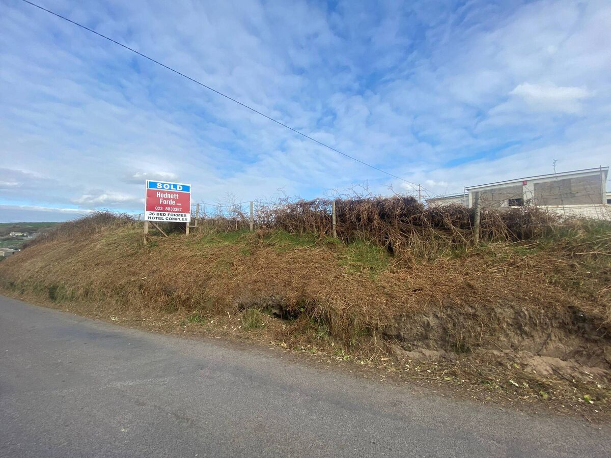 O'Shea sisters sold on Castlefreke/Owenahincha. The motel was one of three hotels by the beach in the mid 1900s and patrons dressed up to visit O'Shea sisters sold on Castlefreke/Owenahincha. The motel was one of three hotels by the beach in the mid 1900s and patrons dressed up to visit