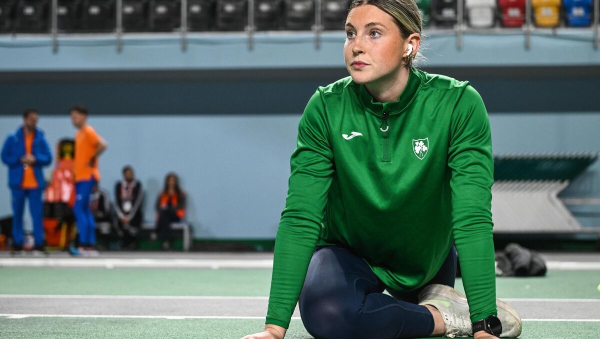 GRAND AUL STRETCH: Kate O'Connor of Ireland trains ahead of the European Indoor Athletics Championships at Ataköy Athletics Arena in Istanbul, TĂŒrkiye. Photo by Sam Barnes/Sportsfile GRAND AUL STRETCH: Kate O'Connor of Ireland trains ahead of the European Indoor Athletics Championships at Ataköy Athletics Arena in Istanbul, TĂŒrkiye. Photo by Sam Barnes/Sportsfile