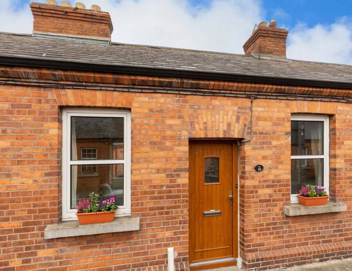 15 Pembroke Cottages