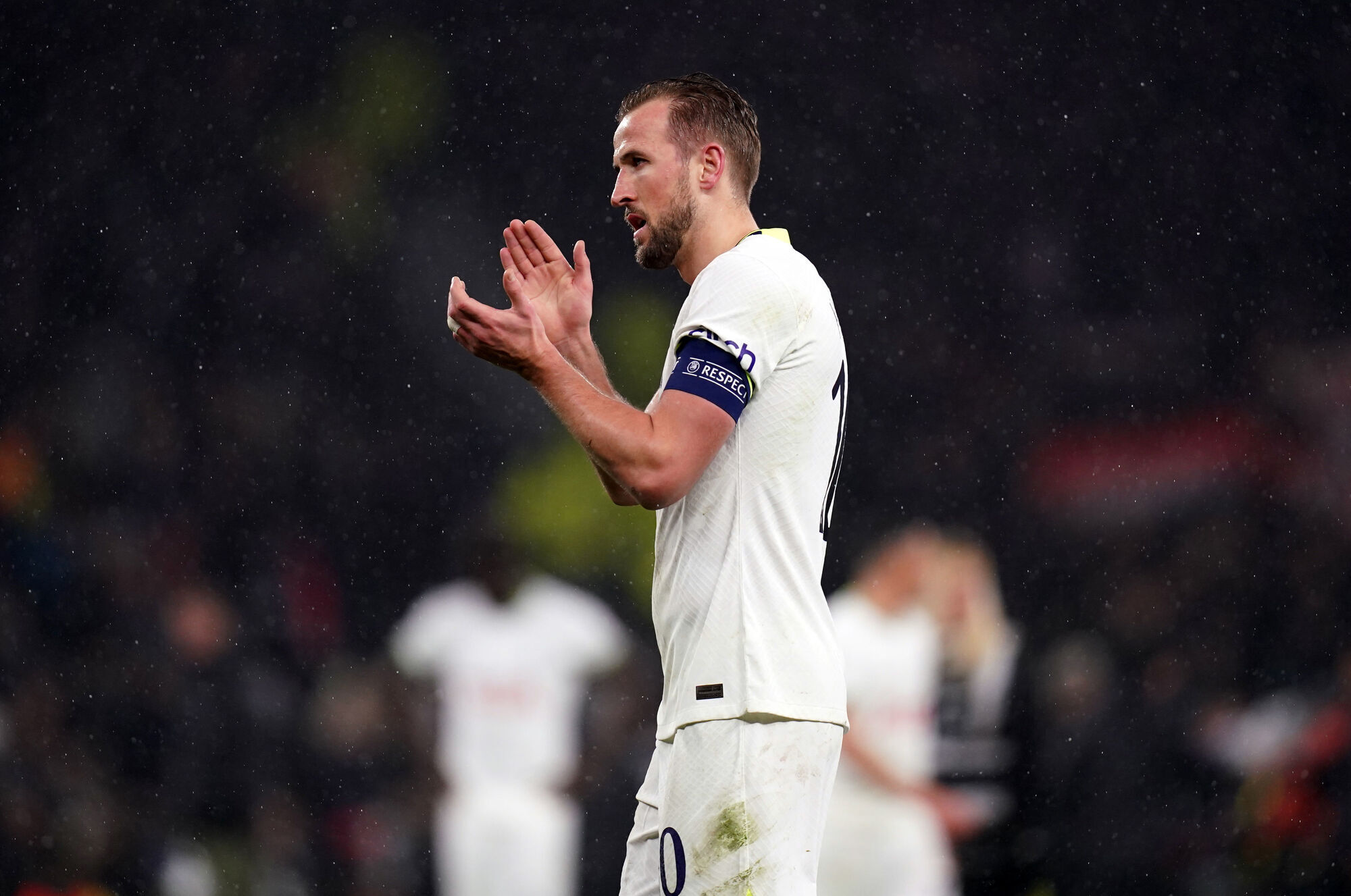 Painful, predictable Spurs reach end game with Conte looking out of time