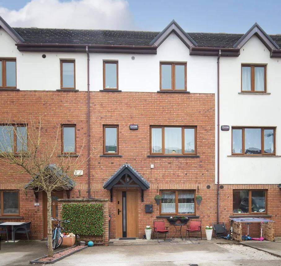 37 Maple Lane, Castlelake