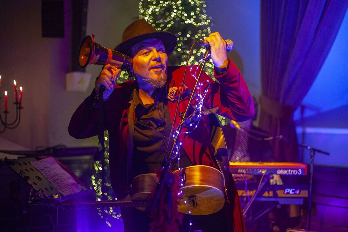 Jack Lukeman performing at Seachurch in Ballycotton Jack Lukeman performing at Seachurch in Ballycotton