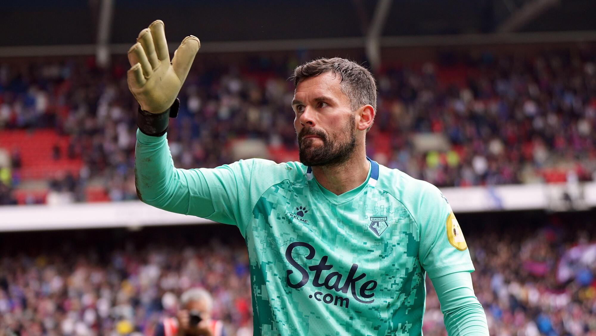 Ben Foster returns as Wrexham maintain lead with 3-0 win over York