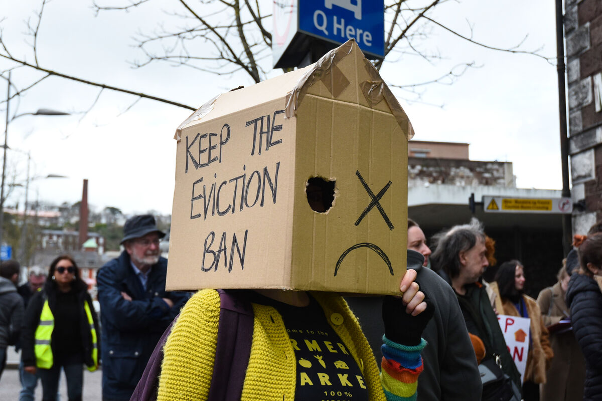 A member of the crowd at the Anti Eviction Ban Protest at Parnell Place. Picture: Cian O'Regan.