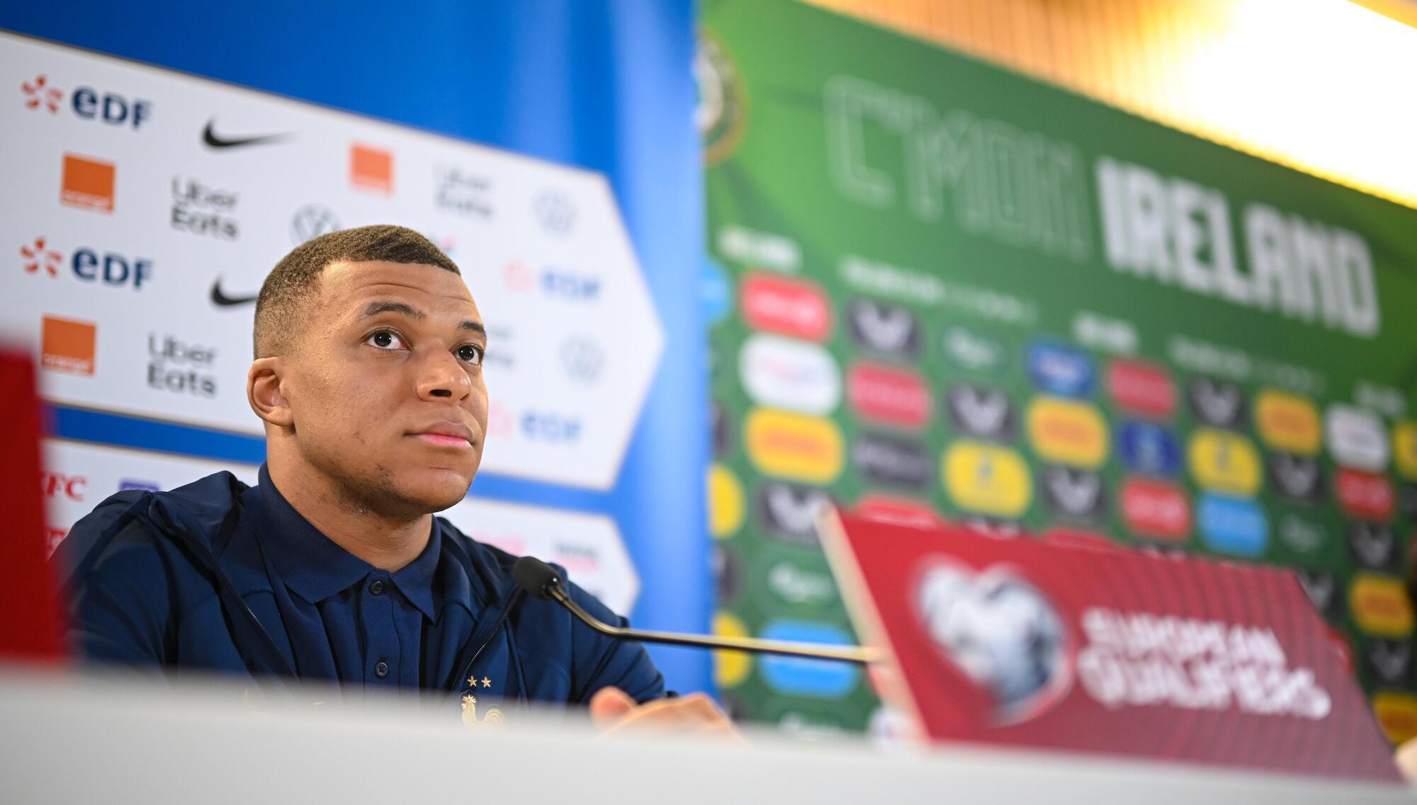 Kylian Mbappé and Didier Deschamps highlight Evan Ferguson threat