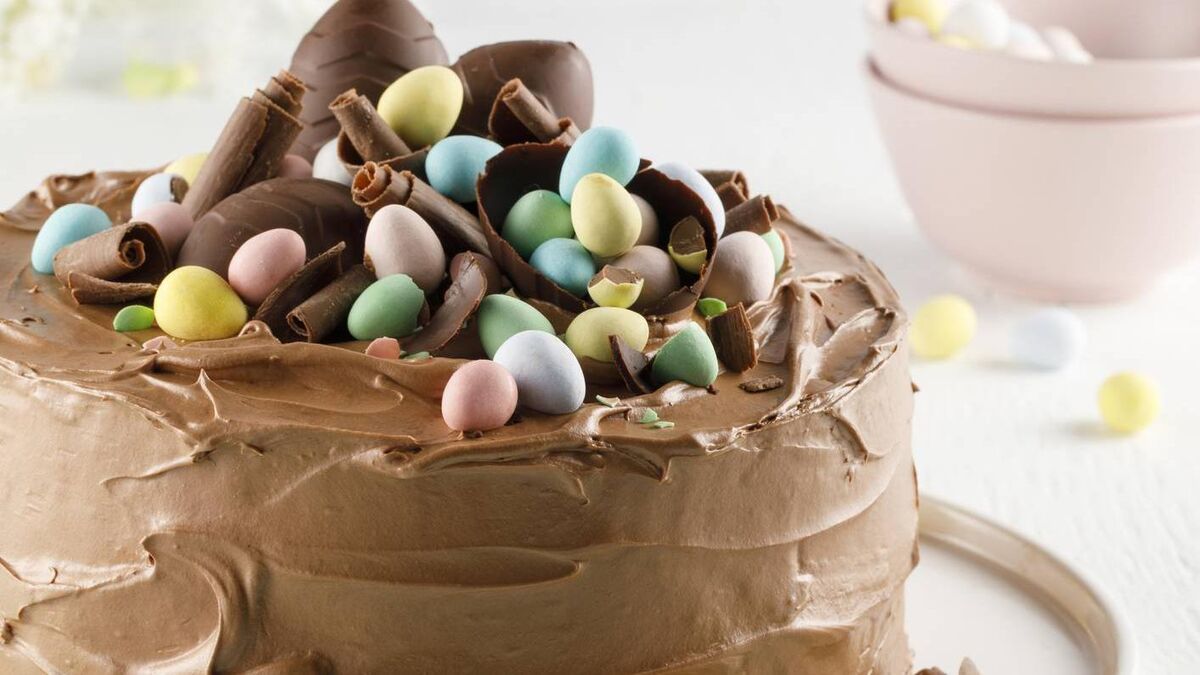 Chocolate chip orange cake with soft buttercream