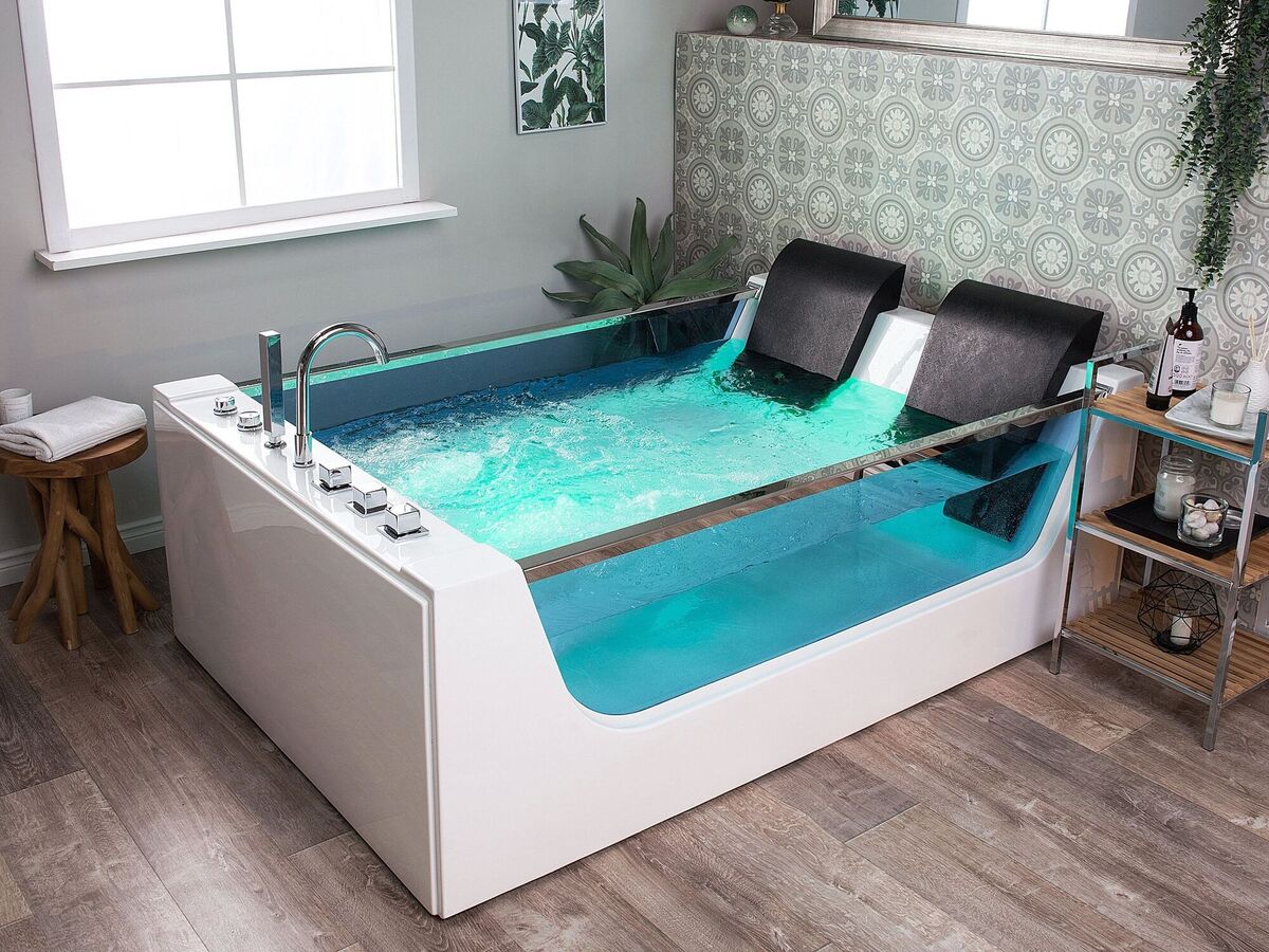 Whirlpool double bath by Depuy,  the ultimate luxury for couples. Expect to pay from €4,000 to €7,300 for an intimate relaxation hub. 