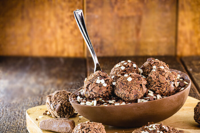 Orange chocolate truffle eggs