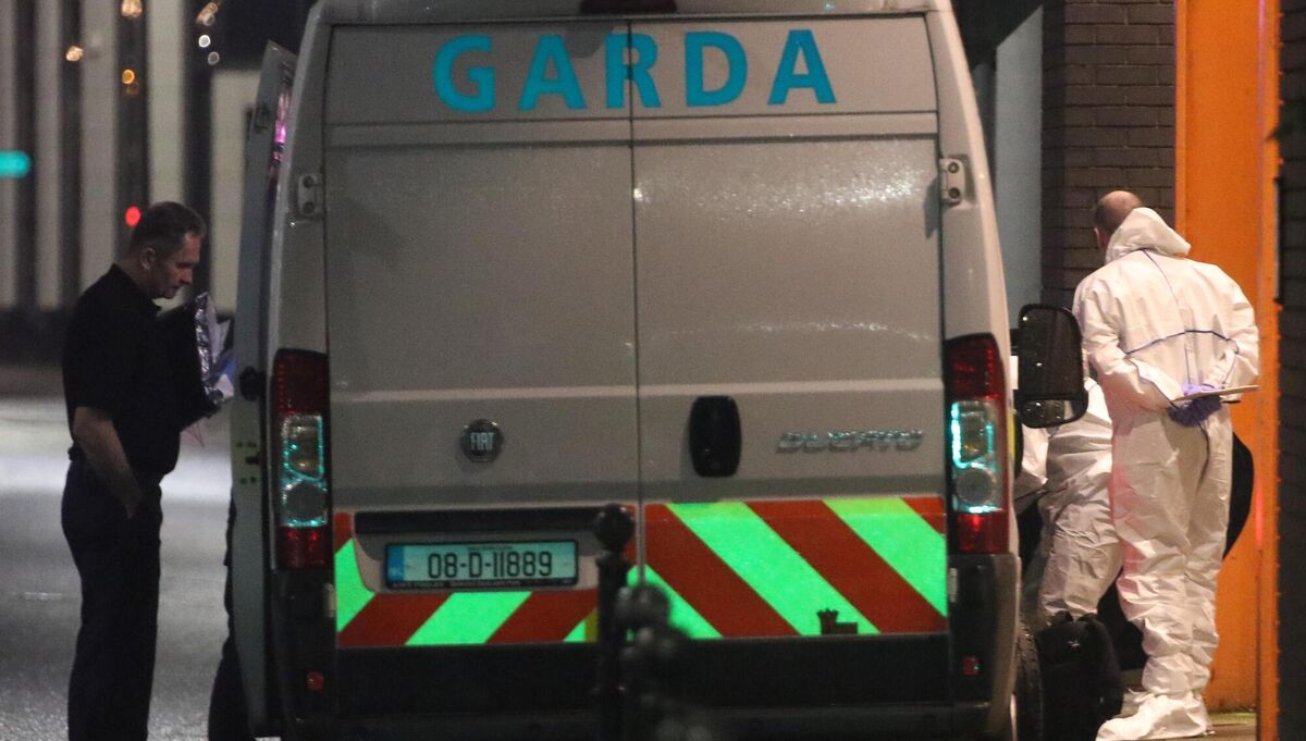 Garda Technical Bureau officers arriving at the scene at O'Curry St, Limerick, last night. Picture: Brendan Gleeson 