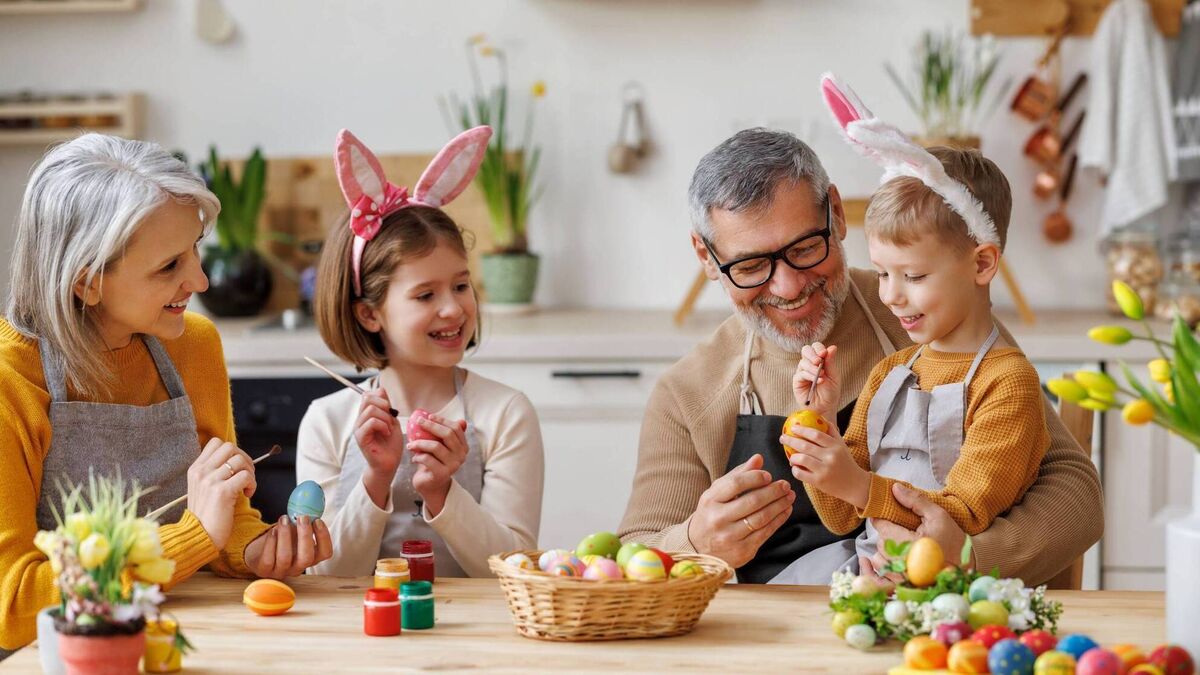 Easter Q&A: Is Good Friday a public holiday? What are the supermarkets' opening hours? - Vimarsana News
