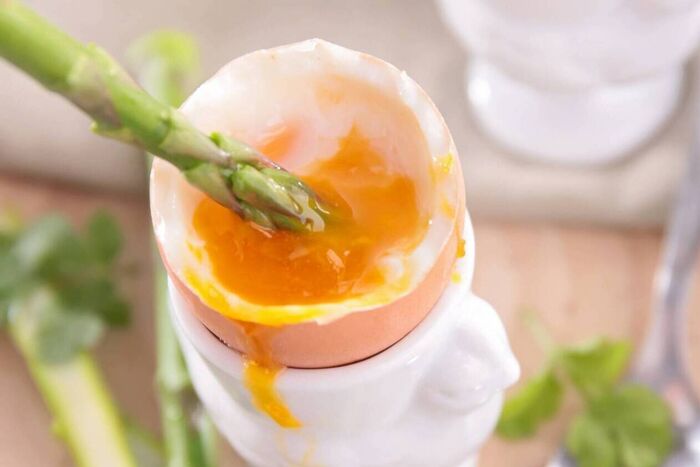 Freshly Boiled Eggs with Asparagus and Soldiers