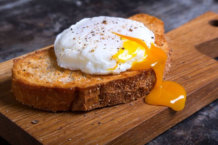 Perfect Poached Eggs on Toast