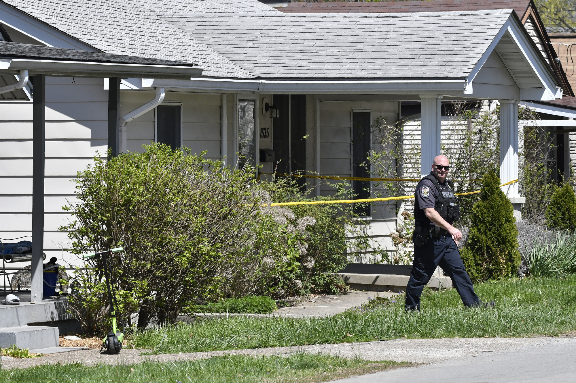 Louisville bank gunman legally bought rifle a week ago