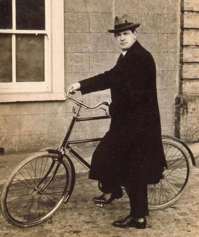 The near life-size statue will feature Michael Collins standing alongside a bicycle, based on the iconic photograph of him taken with a Pierce bicycle in Wexford in 1922 when he cycled around Dublin at a time when there was a bounty on his head.