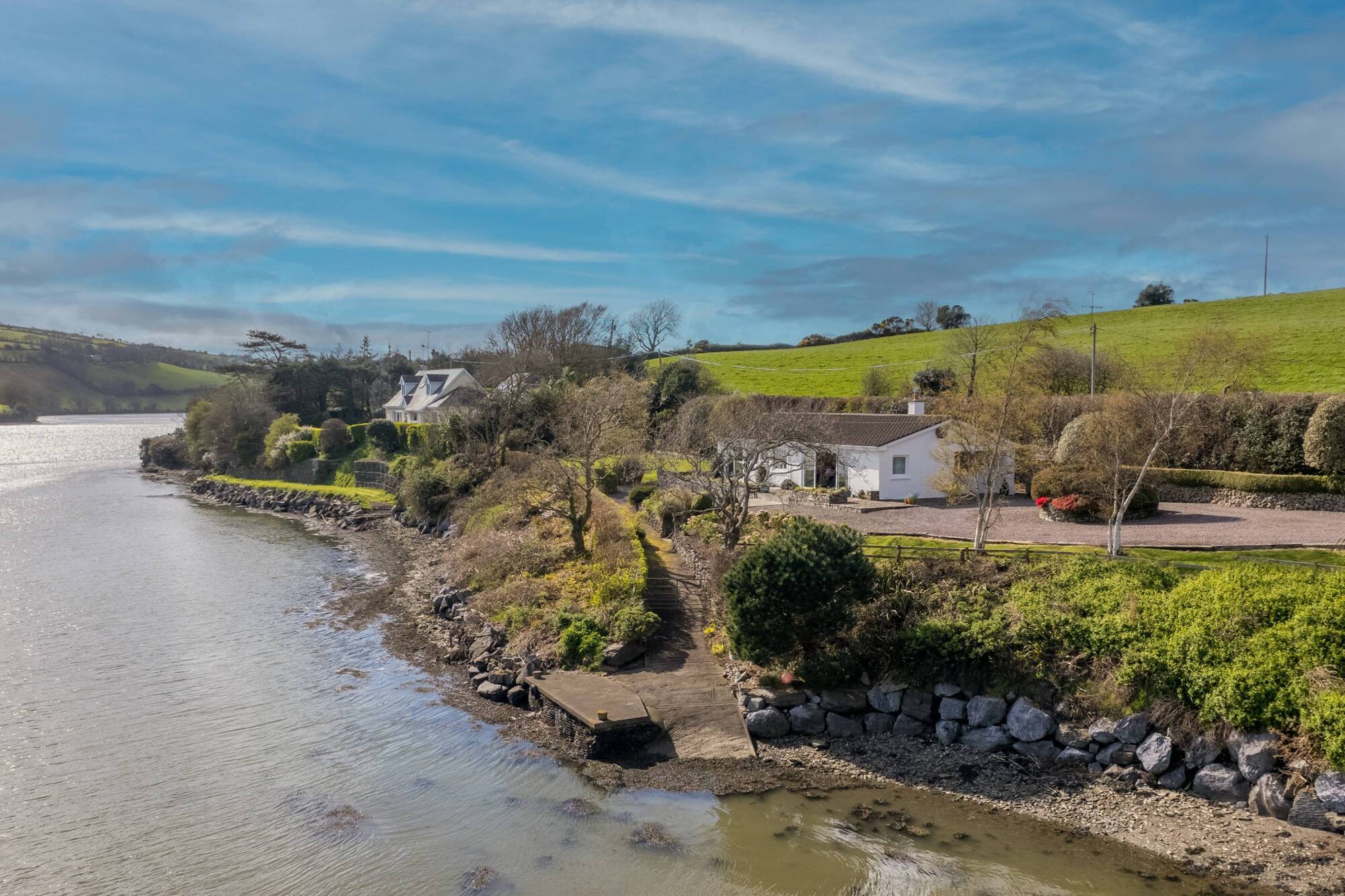 Paddle your own canoe to Kinsale's €950k waterfronting River House