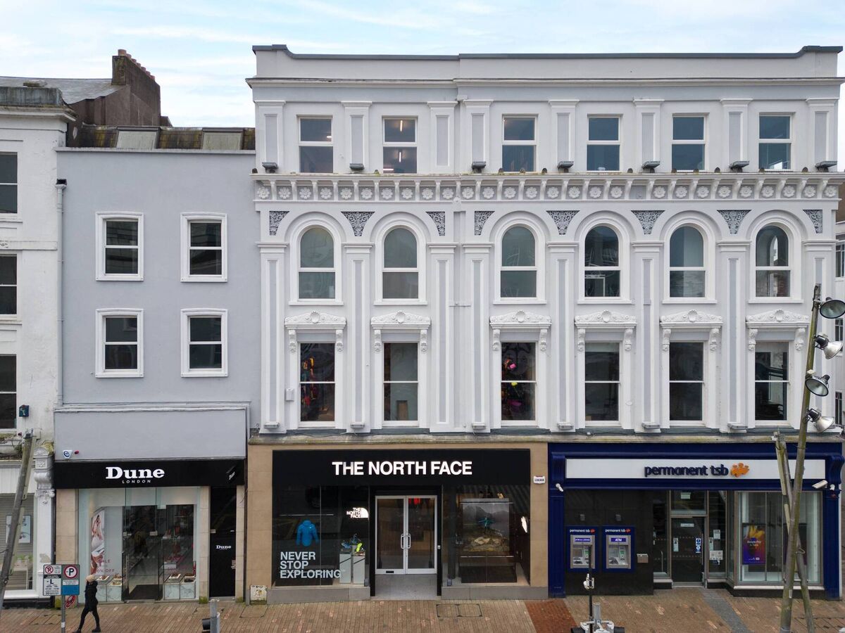 Fully occupied, No.39 St. Patrick Street provides an attractive annual rental income of €200,000 plus a turn over top up of 9%. 