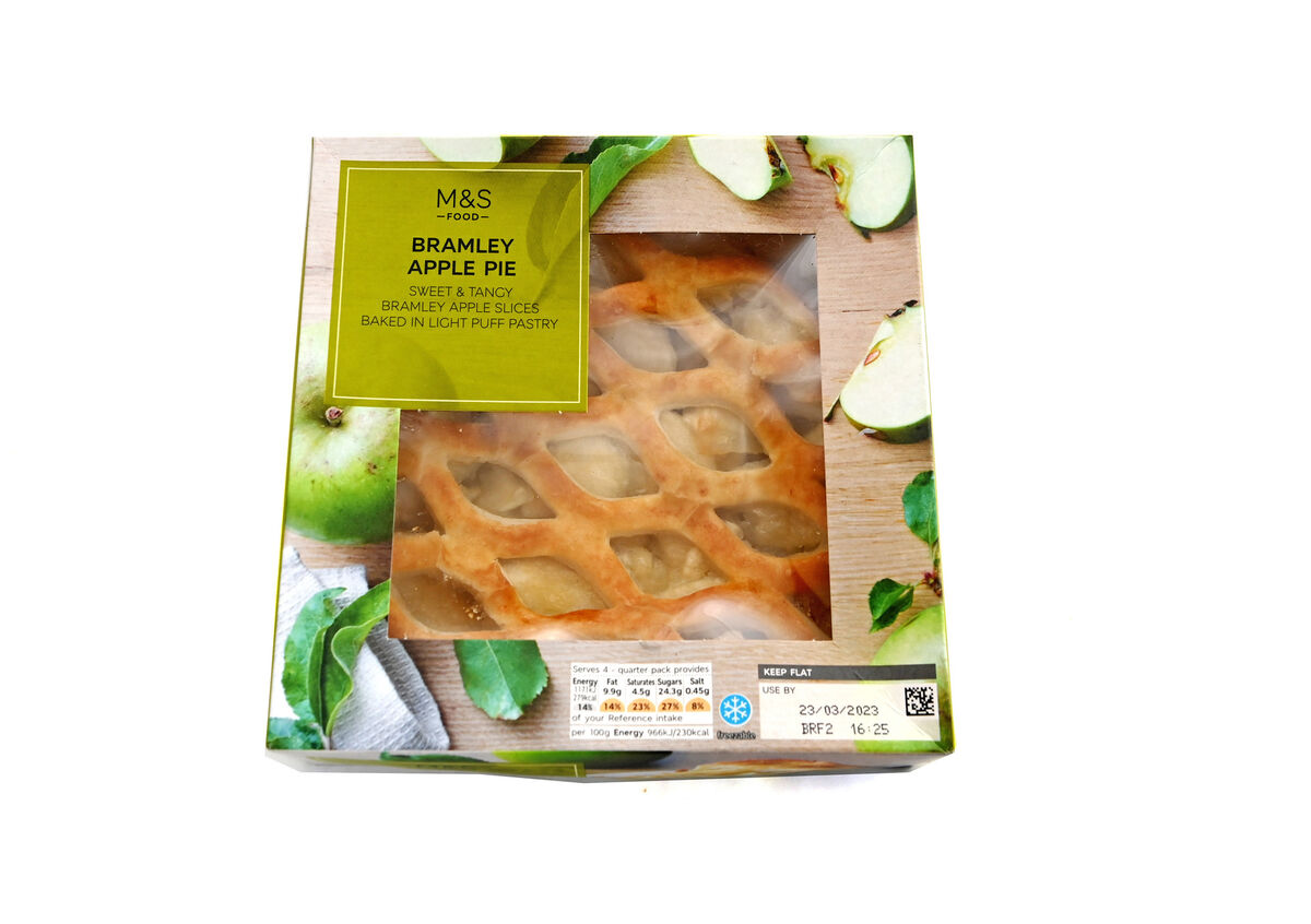 M&S' Bramley apple pie M&S' Bramley apple pie