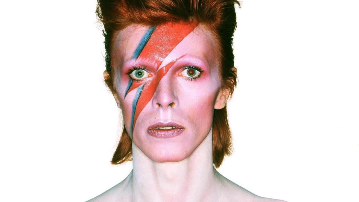Face the strange: David Bowie's personal archive goes on display in London - Vimarsana News