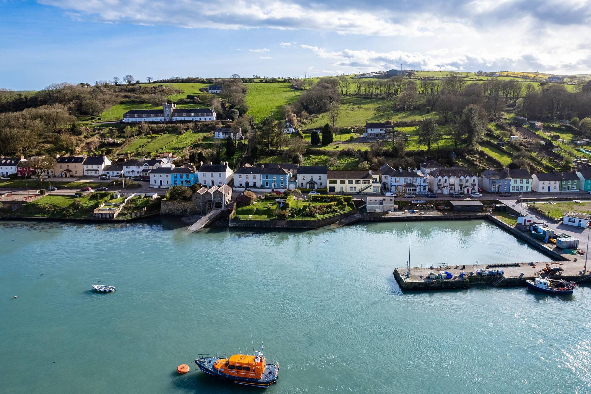 It's showtime as €485k Courtmacsherry home with private cinema gets property market premiere