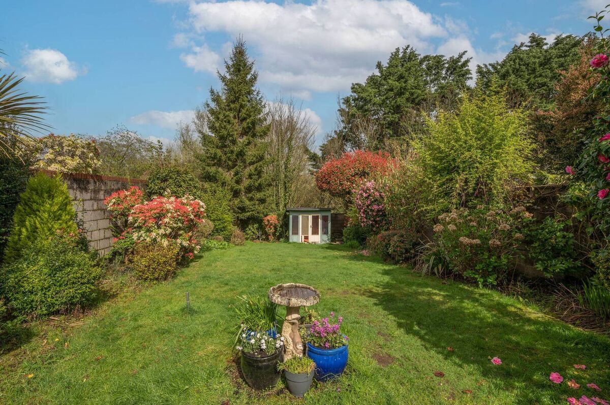 Garden room at end of garden