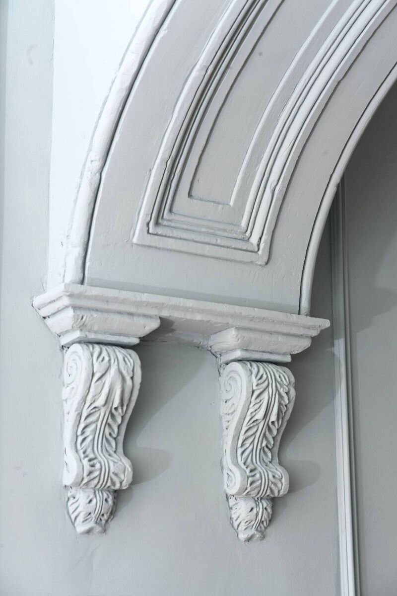 Ornate plasterwork on the ceiling in the entrance hallway. Ornate plasterwork on the ceiling in the entrance hallway.