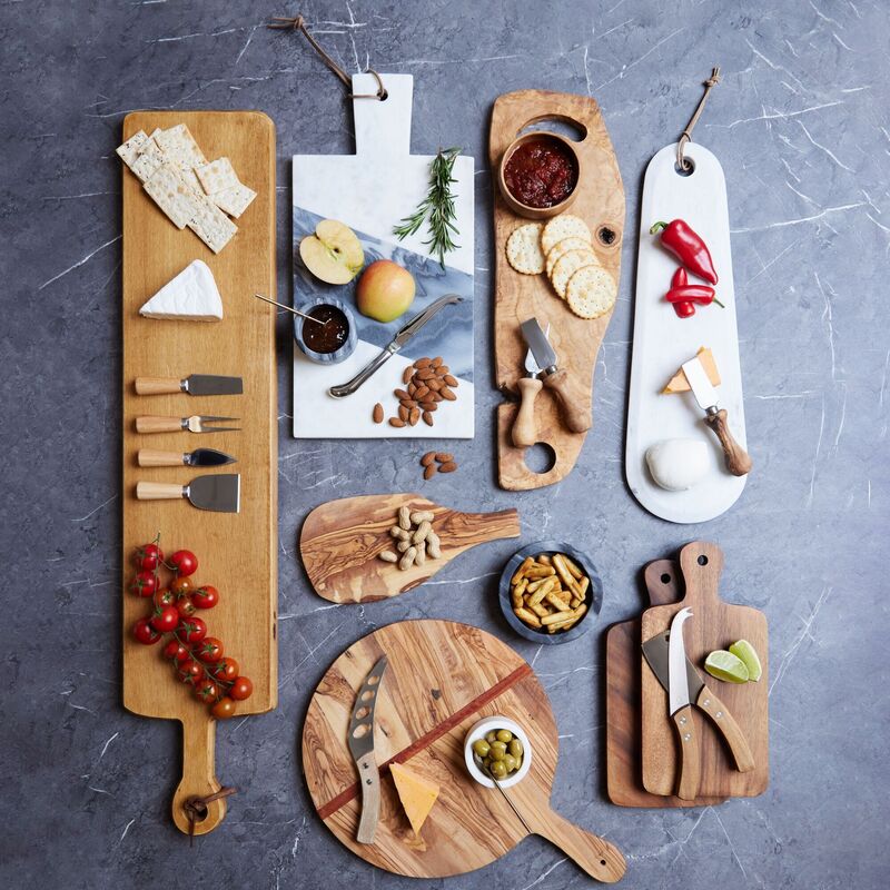  Collecting good tablewares reflecting your personal taste helps you settle into your rented home and provides familiarity and continuity when you move (serving boards and platters, €15-€49.95 at Meadows &amp; Byrne).
