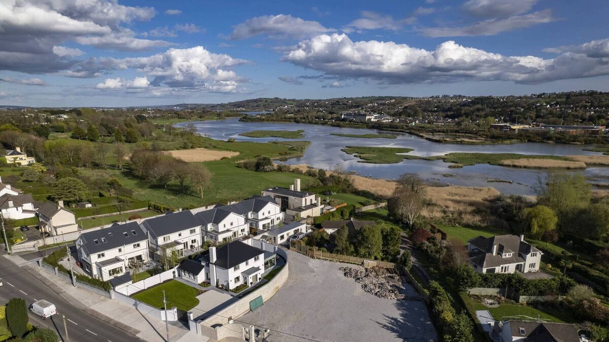 'Glass box' a handy add-on for €1.25m Randall House - Vimarsana News