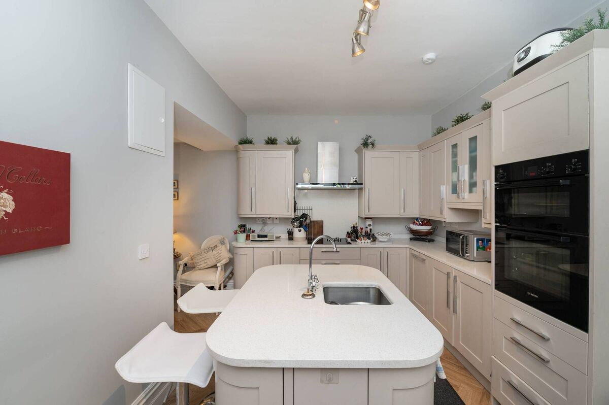 Kitchen at 5 Glenbrook Terrace Kitchen at 5 Glenbrook Terrace