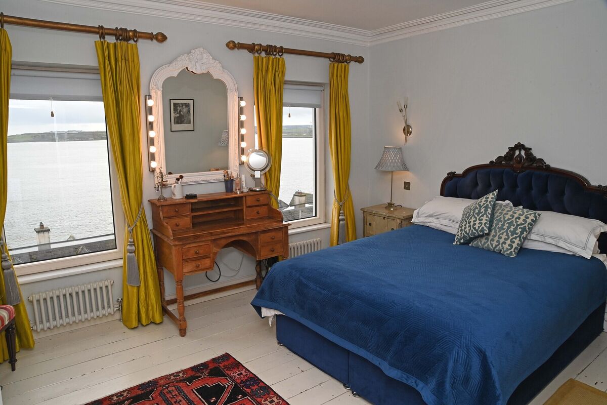  IE PROPERTY TOMMY BARKER 31/03/2023.