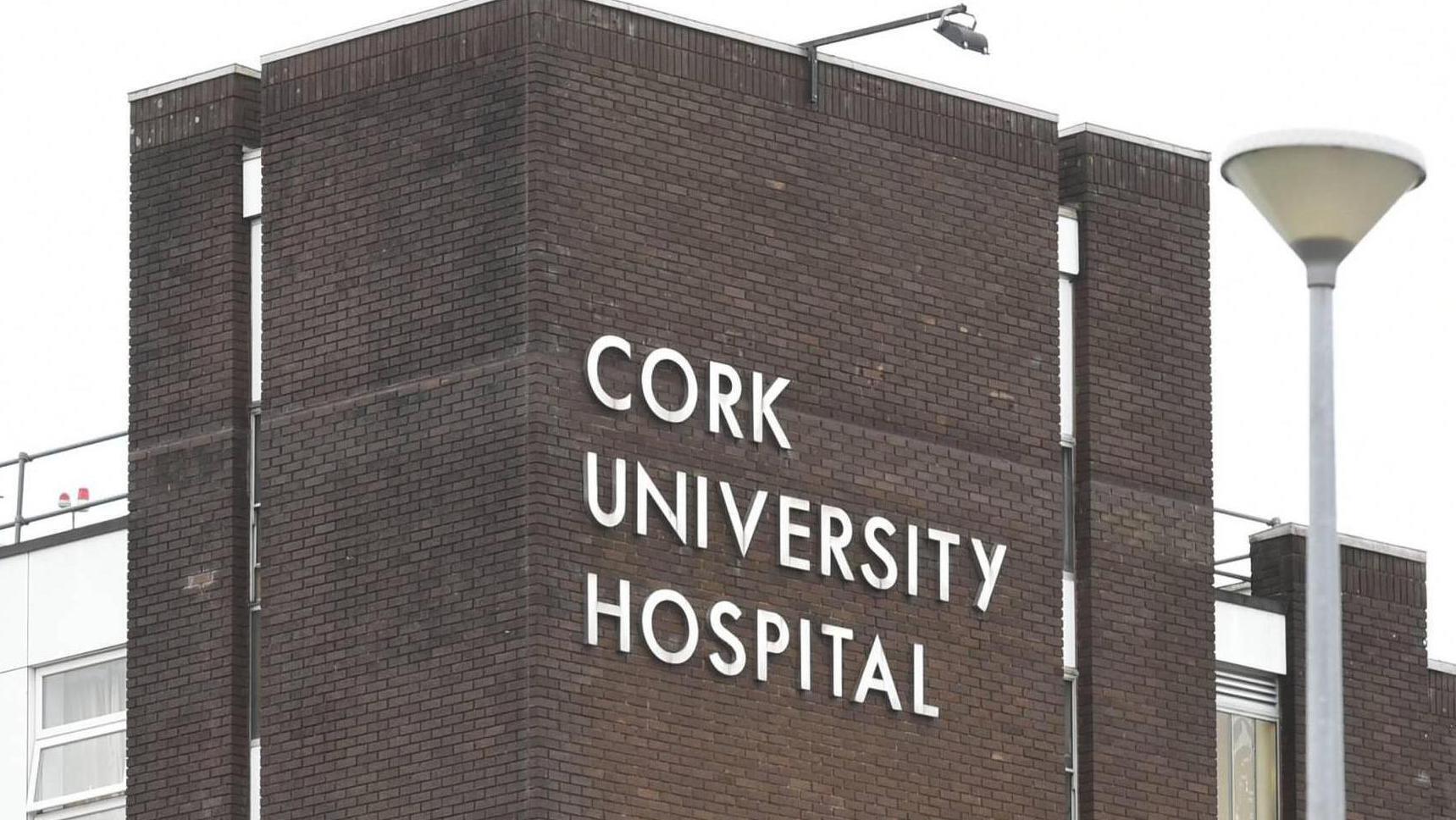 Security guards in place to warn Cork hospital patients of wait times