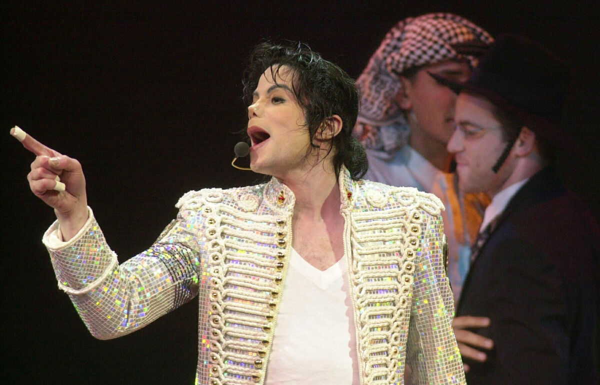 Michael Jackson. (AP Photo/Mark Lennihan)