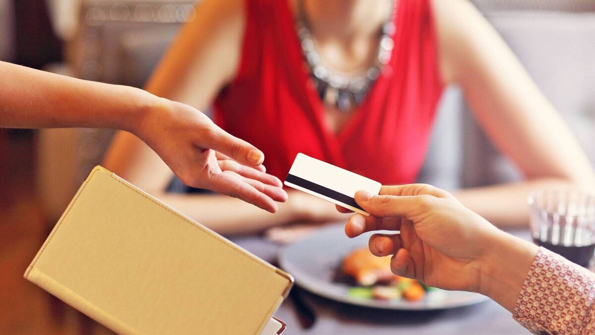 Consumer Corner: Is €10 enough of a tip for great service? What services do I need to tip for? - Vimarsana News