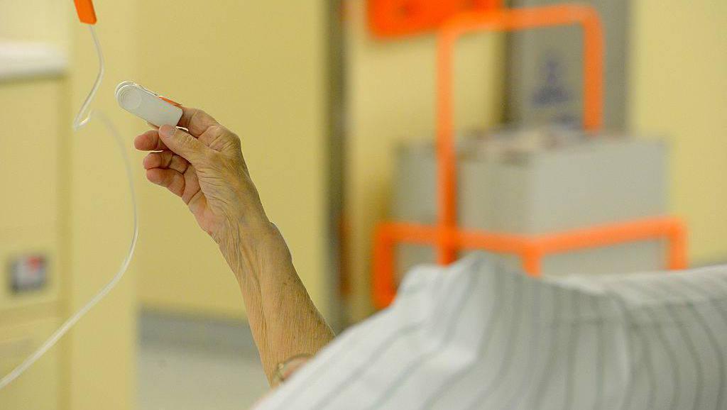 Nurses threaten industrial action over staffing levels 
