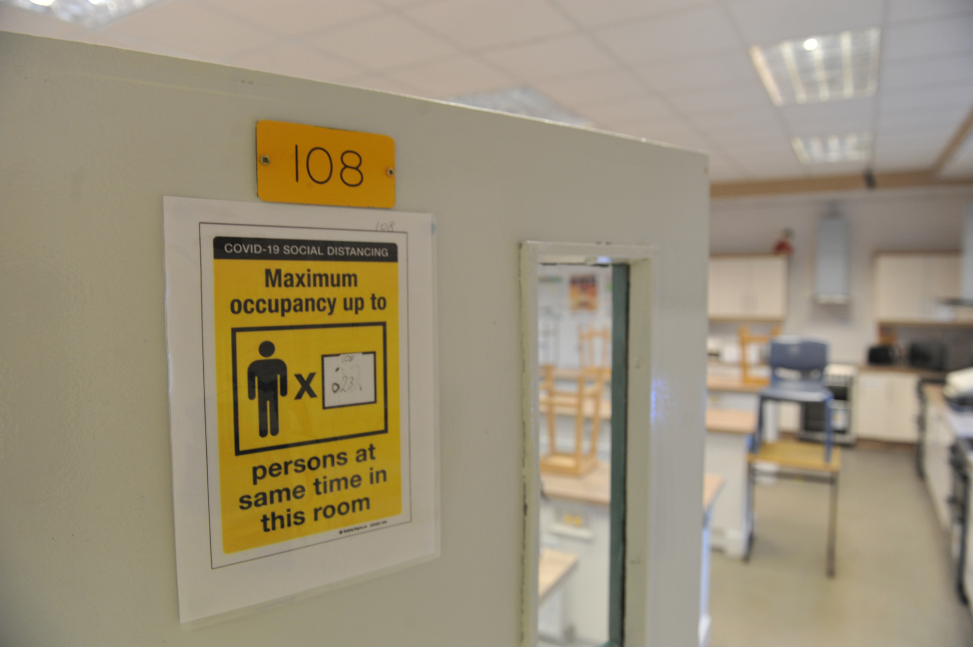 More than 900 young people expelled from schools in the last six years 