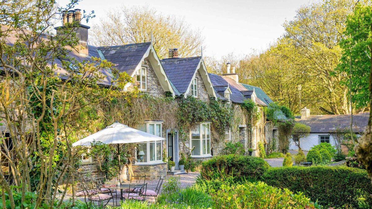 Long history and two sets of improving owners at coastal €1.5m Kinsale district 'long house' - Vimarsana News
