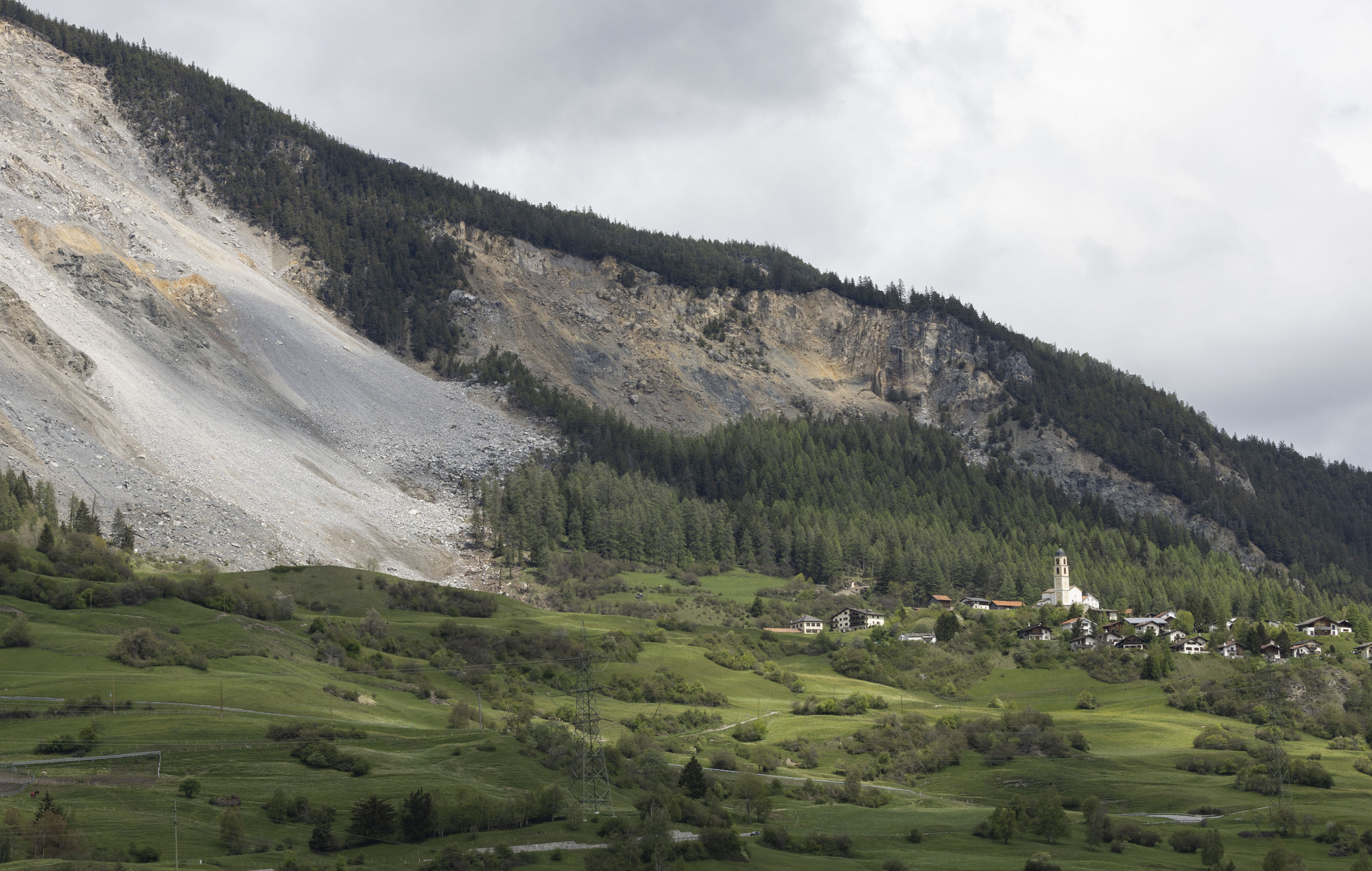 Residents pack up as Swiss village evacuated under rockslide threat