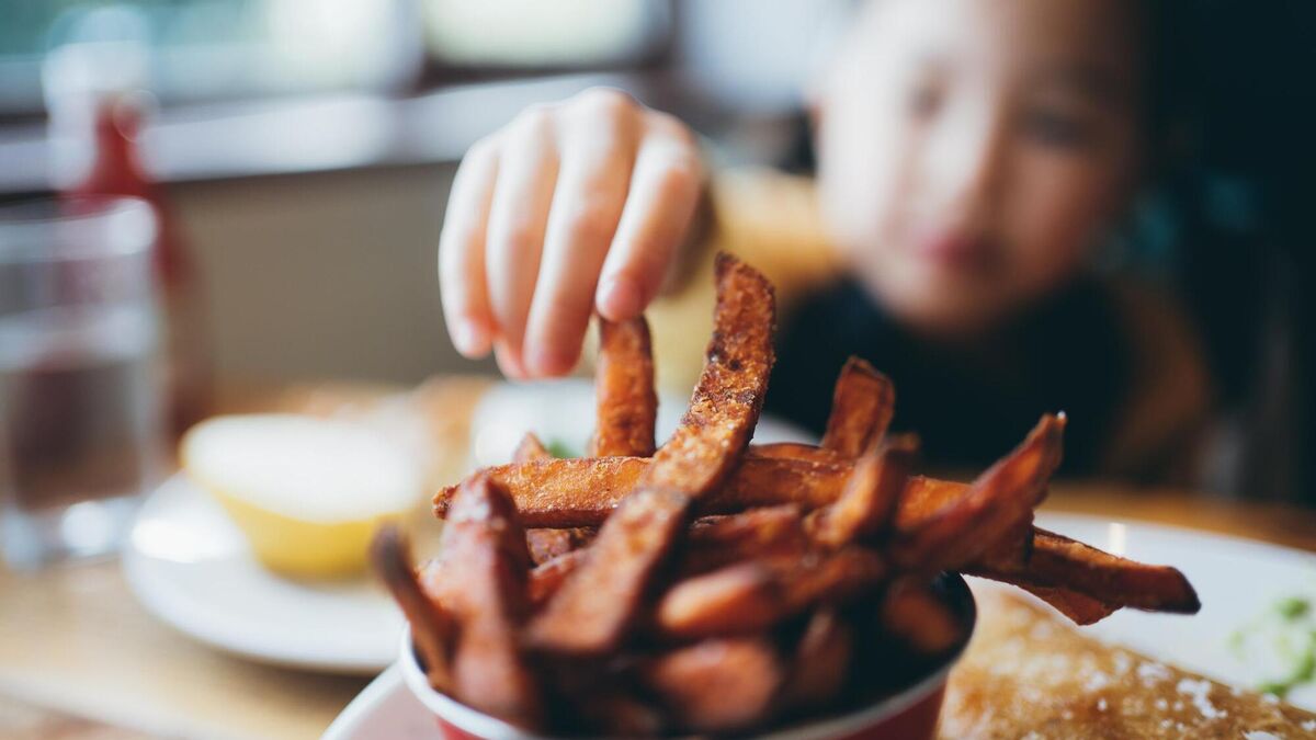 Sweet potato oven chips with lemony mayo