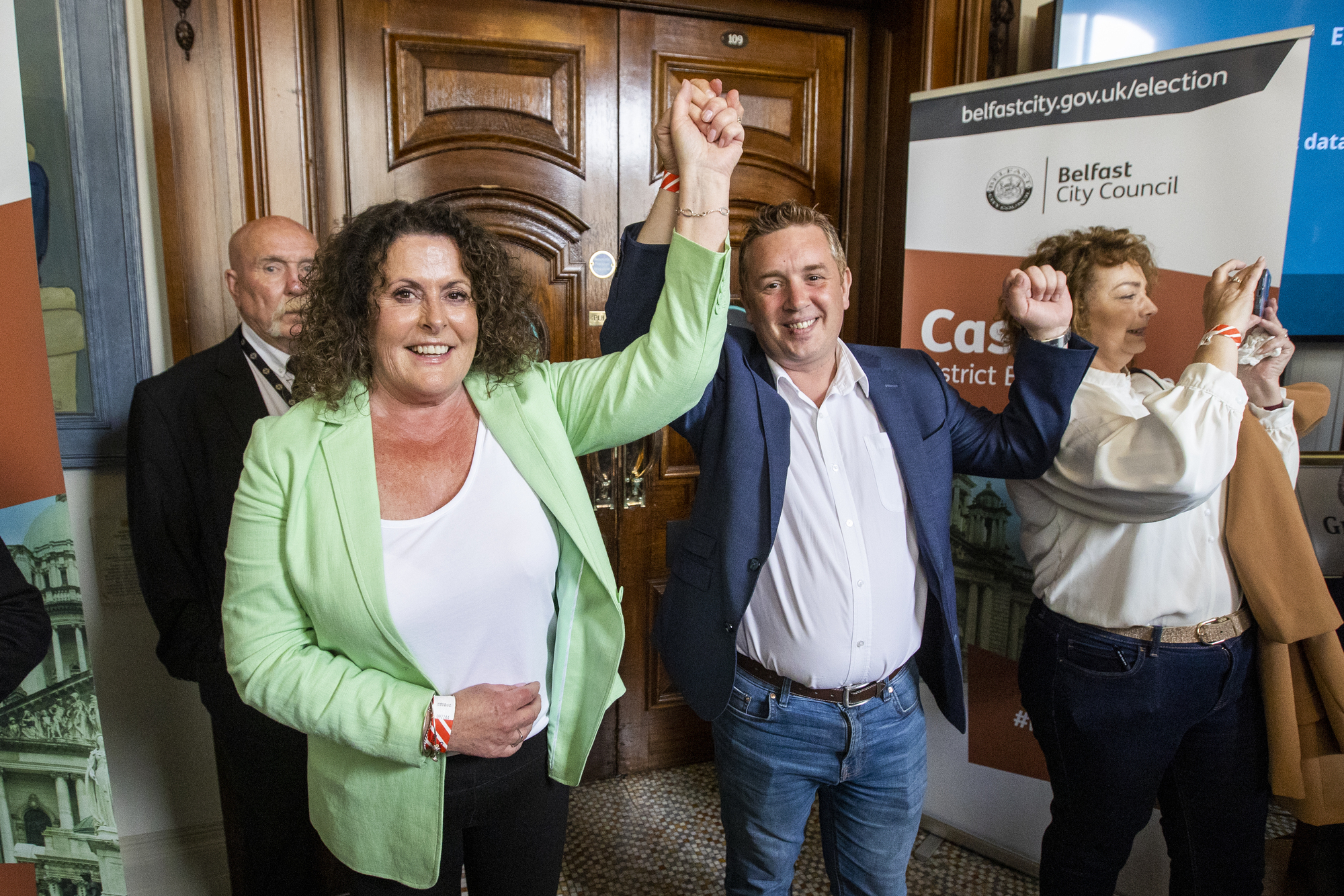 Sinn Féin makes strong start as local government election votes counted