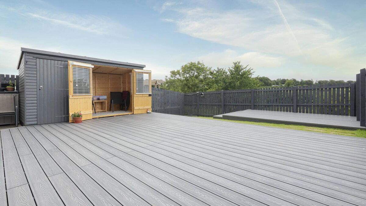 Kieran McCarthy: How do I replace an old wooden patio? - Vimarsana News